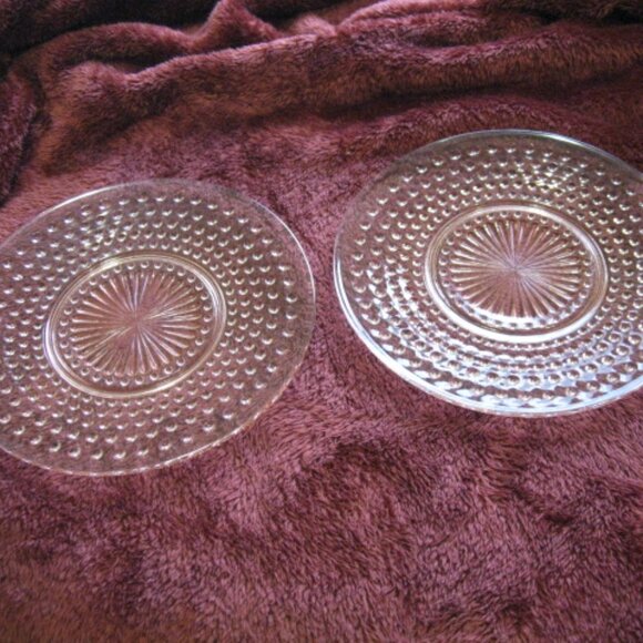 Lot of 2 Lunch Plates Vintage Pink Hobnail Bubble Depression Glass 8 3/8” - Picture 6 of 11
